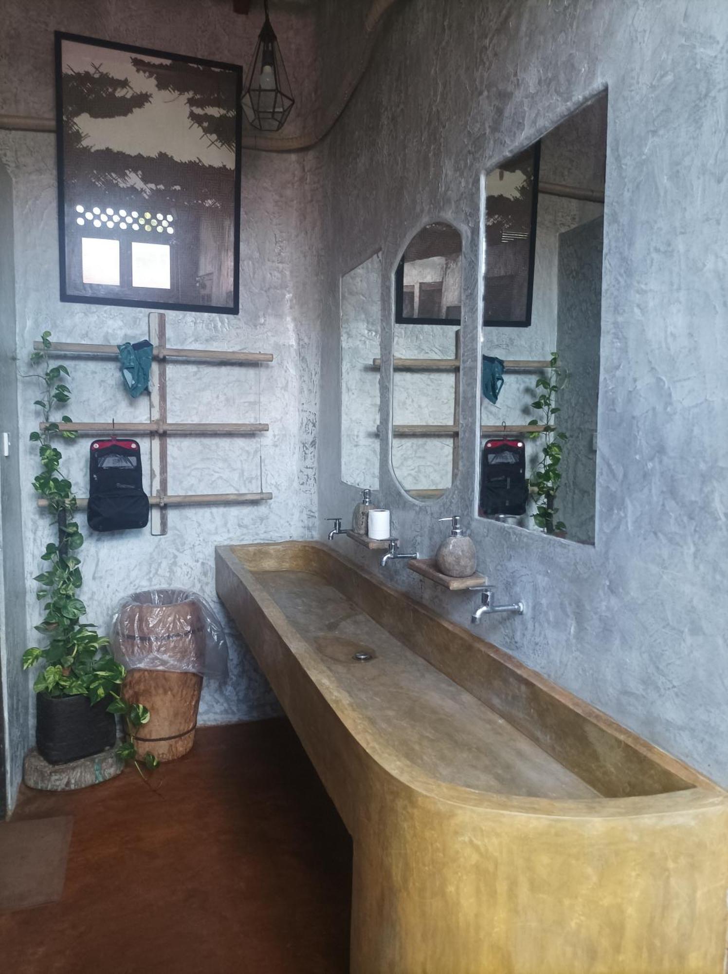 Vin Vin Hostel Ubud  Exterior photo